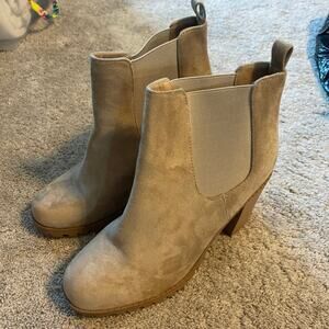 Soda Beige Bootie Womens Size 11